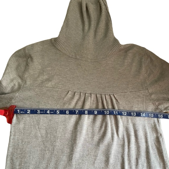 Derek Heart Light Gray Long Sleeve Turtleneck Sweater Dress EUC size M - Picture 4 of 9